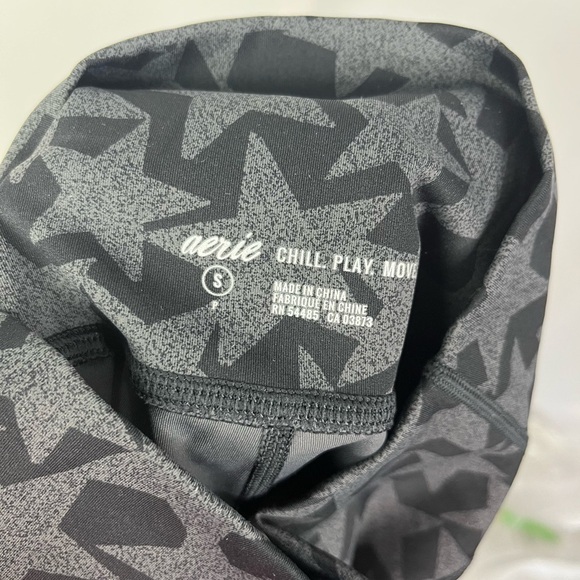 Aerie Move Black & Gray Stars Full 7/8 Athletic Leggings S - Picture 5 of 5